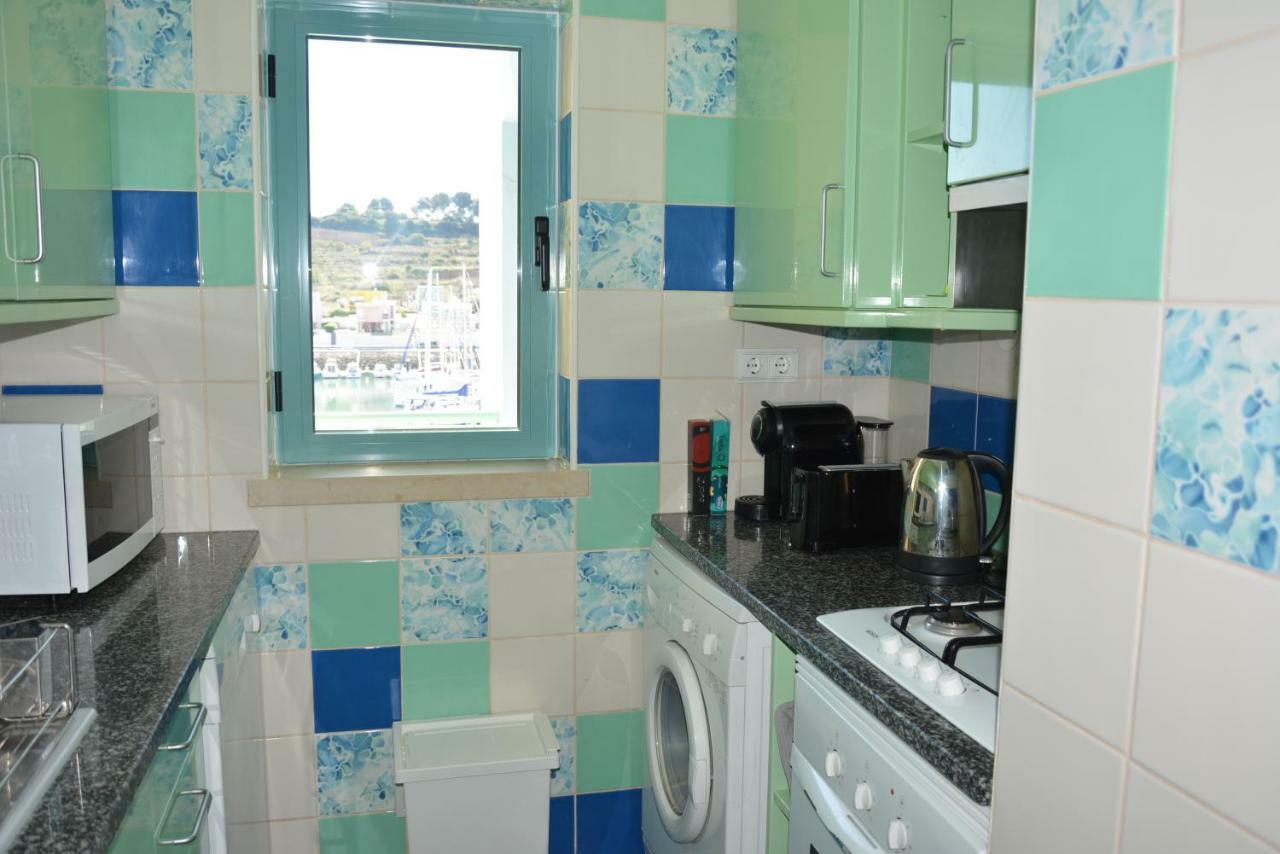 Beautiful Apartment In Albufeira Marina Eksteriør billede